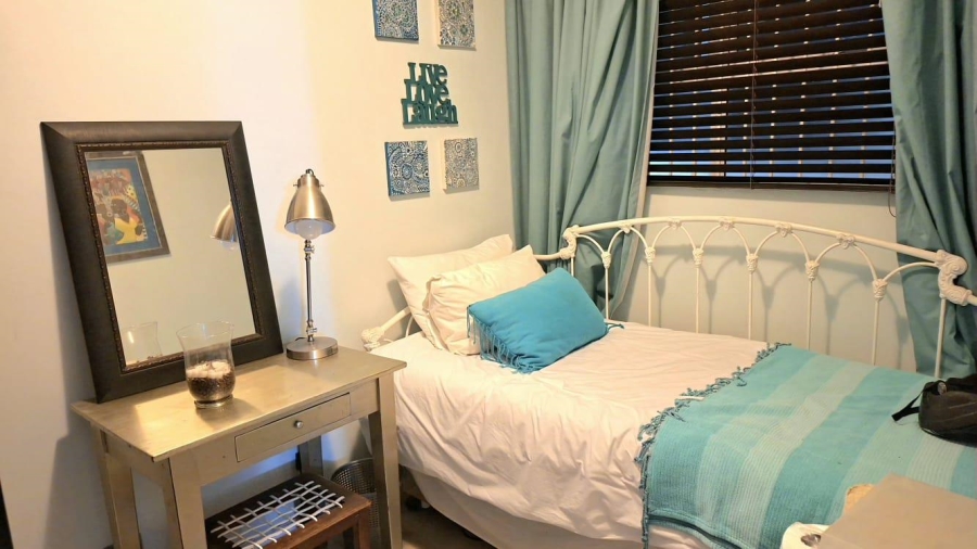 2 Bedroom Property for Sale in Green Point Western Cape